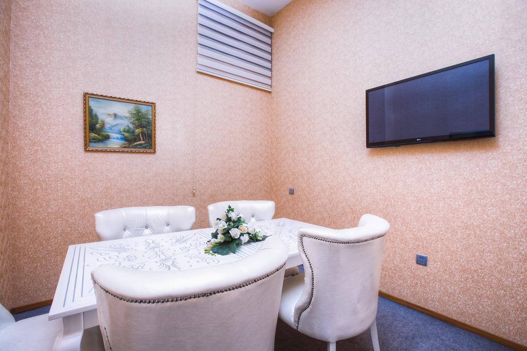 Admiral Hotel Baku Exteriör bild