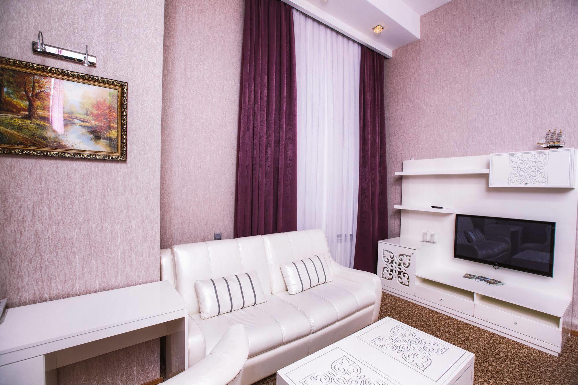 Admiral Hotel Baku Exteriör bild